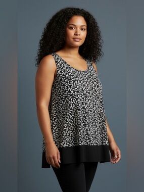 KAREN KANE Black and White Printed Scoop Neck Tank
